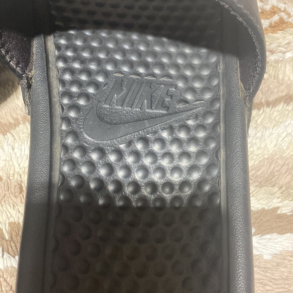 Nike Slides Black Youth​​​ - Picture 7 of 7
